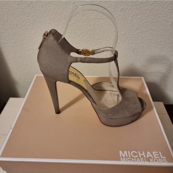 Michael Kors BRAYSON T STRAP Mushroom Suede Peep-Toe Heels Tan - Picture 4 of 12